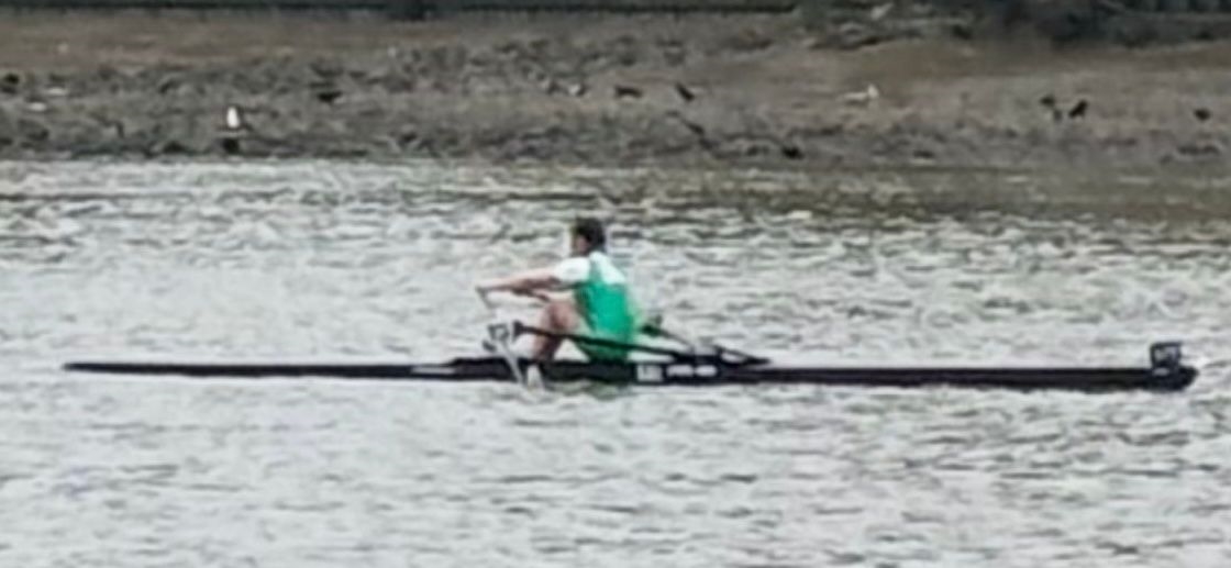 elise-vesta-sculling